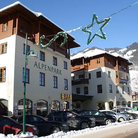 Appartementhaus Alpenpark アパート グロースアルル